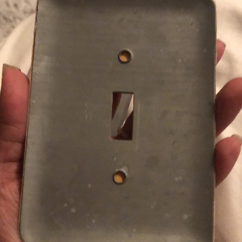light switch! - Picture 5 of 5